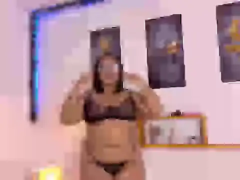 nairagold_'s Live XXX Chat