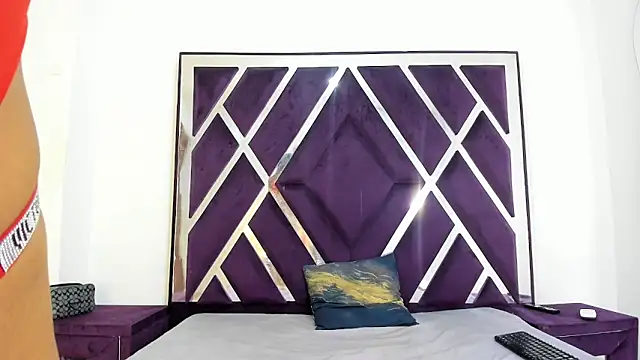 sharithasm's Live XXX Chat