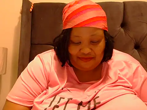 nancy111: онлайн-секс-чат