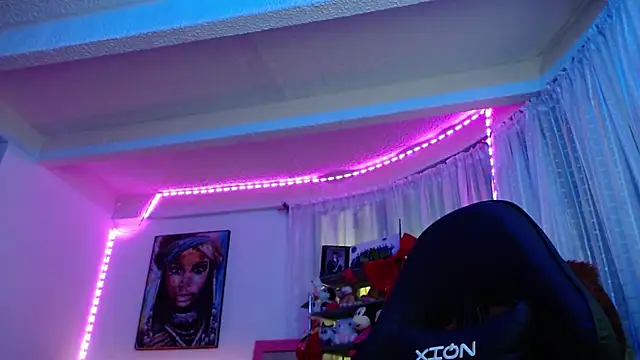 Niky_777's Live XXX Chat