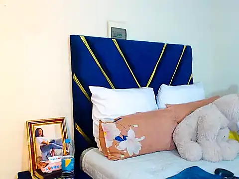 veronica1xxx 现场XXX聊天