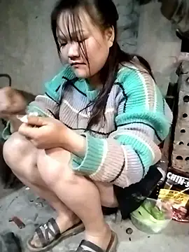 m-mbae's Live XXX Chat