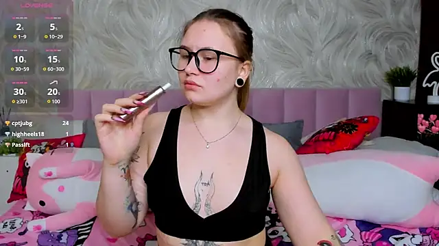 MilanaXHoney live XXX chat