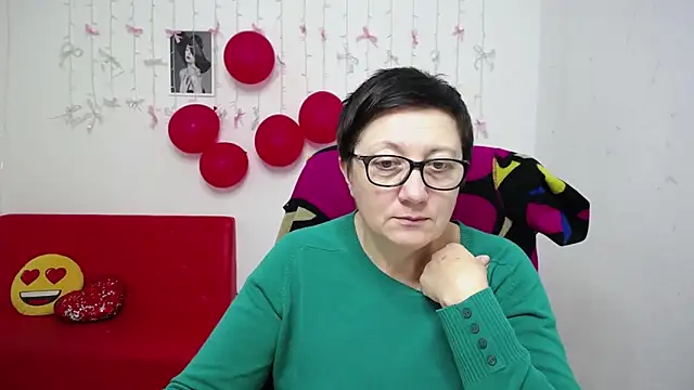 EmilyL0ve 现场XXX聊天