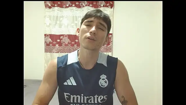 ChicoMaloFfF's Live XXX Chat