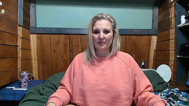 lisaxlovexxx's Webcam Show