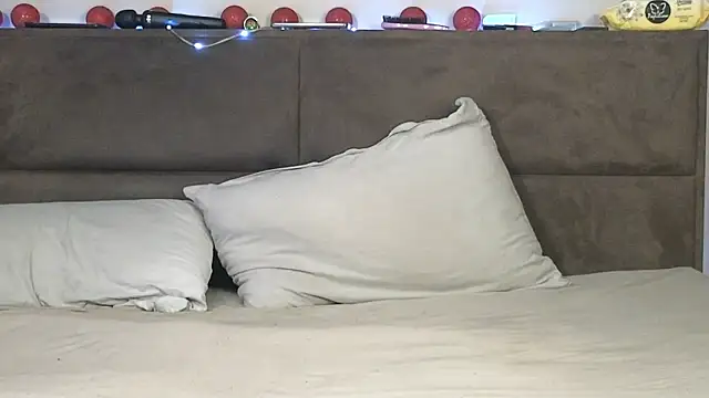 Chatroom XXX en direct de JackAdelaide