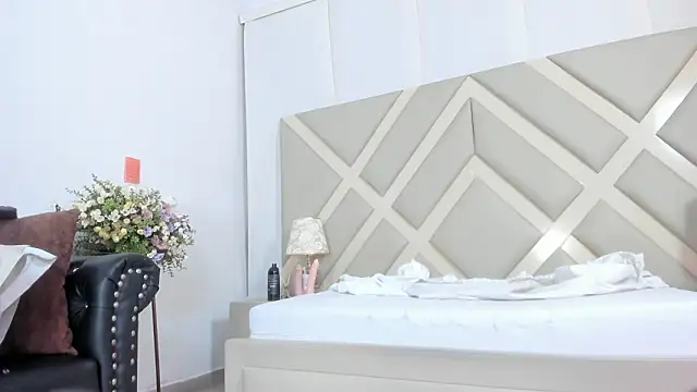 AnitaDuqueのライブXXXチャット