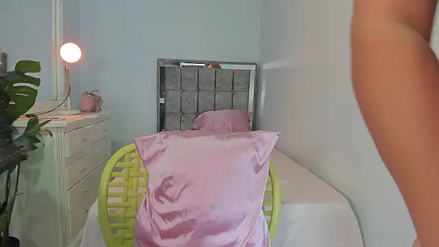 _Luciana_1's Live XXX Chat