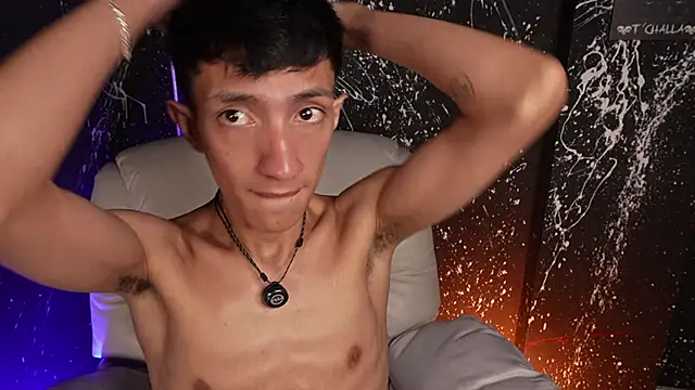 JohanSedas Adlı Modelin Canlı XXX Sohbeti