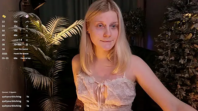 ShineJoan Adlı Modelin Canlı XXX Sohbeti