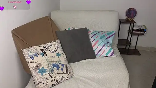 blue__moon_'s Live XXX Chat