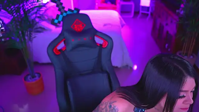 ambarEvans: онлайн-секс-чат