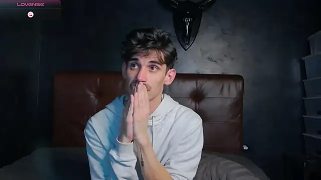 DanielCrush1's Live XXX Chat