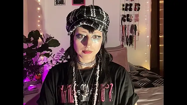 Chat +18 de ELENA_UMBRA ao vivo