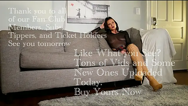 RhiCon's Live XXX Chat