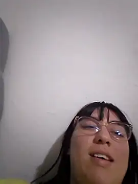 دردشة CoralSmit الجنسية المباشرة