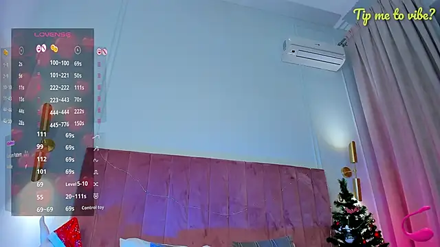 Mayzzie's Live XXX Chat