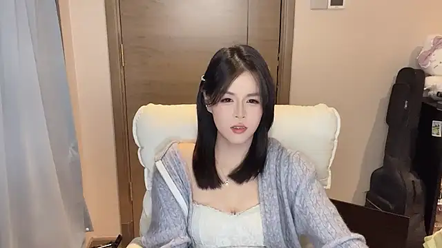 Koi-00's Live XXX Chat