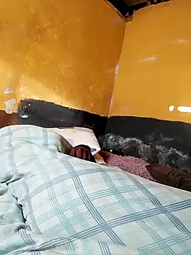 HornyAss_Bitch's Live XXX Chat