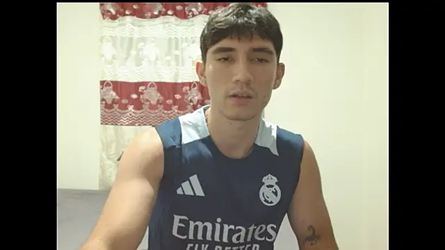 ChicoMaloFfF's Live XXX Chat