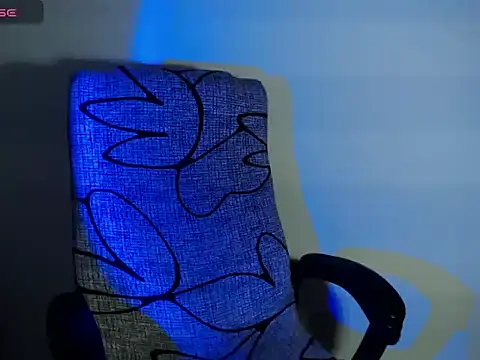 Chat +18 de Hannah_Kiim ao vivo