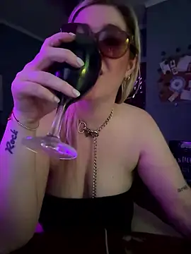 Granlady7 Adlı Modelin Canlı XXX Sohbeti