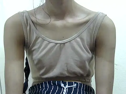 Anu_tiny's Live XXX Chat