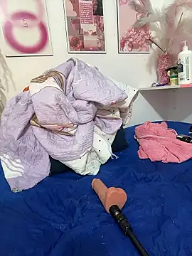 halana_squirts' Live XXX Chat