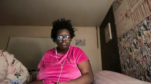 -Yagurlwest's Live XXX Chat