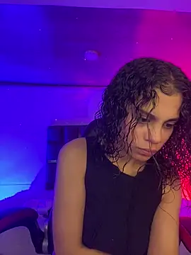 NINA_18_YEARS' Live XXX Chat