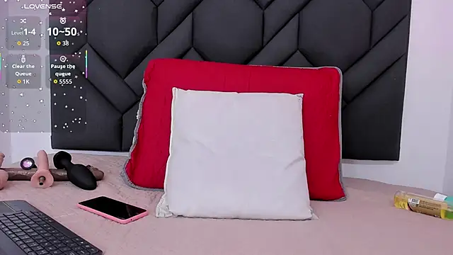 Онлайн чат XXX Lucia_Guzman1