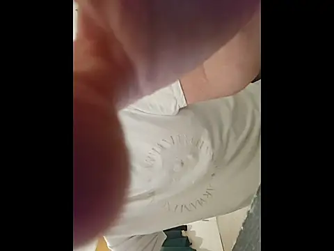 MPlays4u's Webcam Show