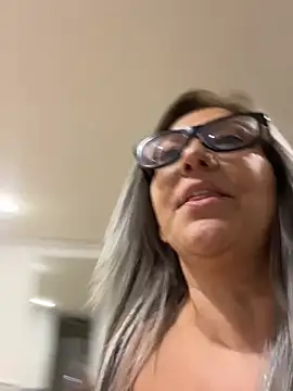 LittleMissEeve's Live XXX Chat