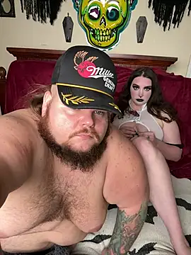 ANNIEandHUNNIEのライブXXXチャット