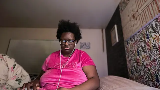 -Yagurlwest's Live XXX Chat