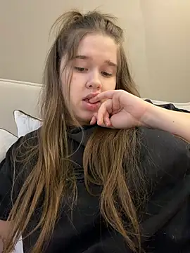 HornyGirlH Chat XXX live