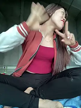 nhinhi-sexy's Live XXX Chat