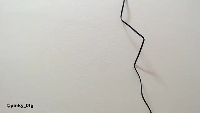 pinky_f00x's Live XXX Chat