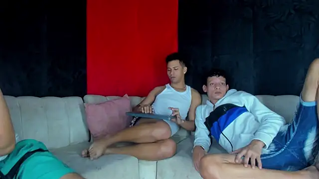 Peter_boys_1's Webcam Show