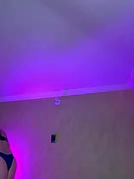 aurora_divine's Live XXX Chat