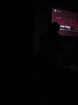 Manu_2002_ Live XXX-Chat