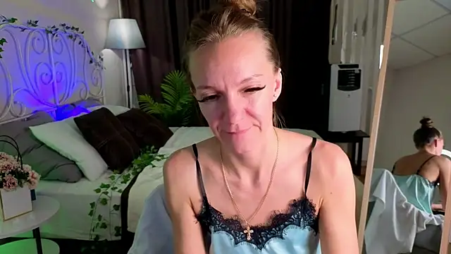 Jesica_mooon: онлайн-секс-чат