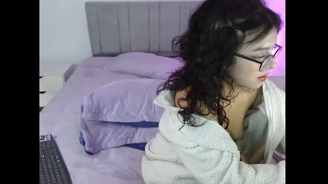 eilynro's Live XXX Chat