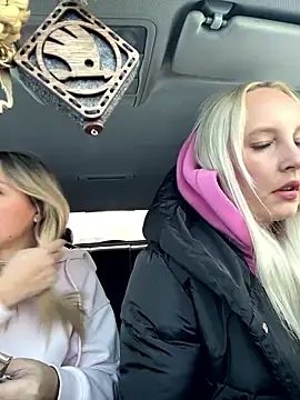 XXX chat uživo modela MerlinDave