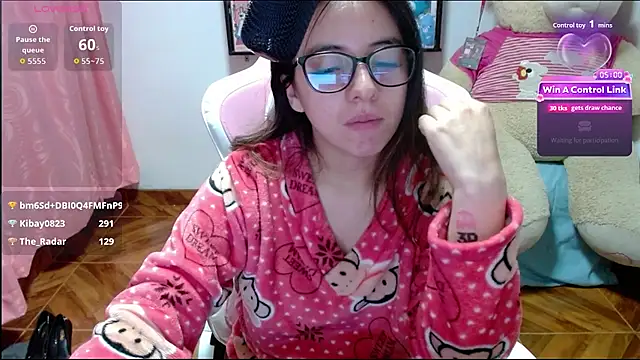 XXX chat uživo modela Maggie_Fox3