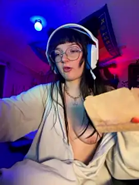 XXX chat uživo modela urpuppymoon