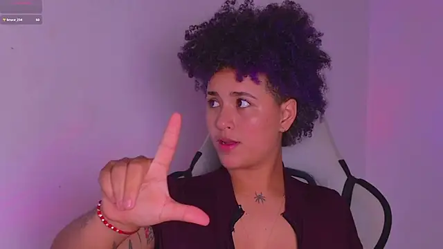 LiaaMoretzz 现场XXX聊天