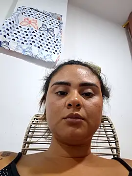 sexy-latin10's Live XXX Chat