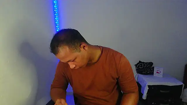 Gooss_cum's Live XXX Chat